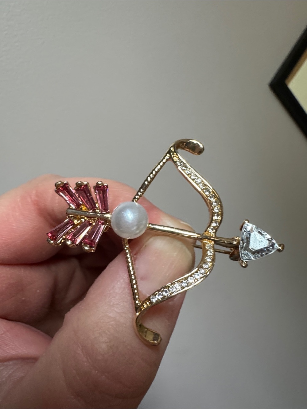 Gold-Tone Pink Crystal & Pearl Bow Arrow Brooch